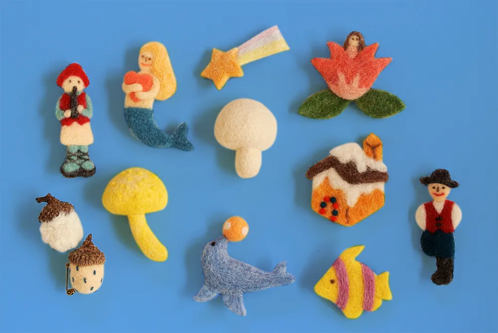 羊毛フェルトの手づくりブローチ